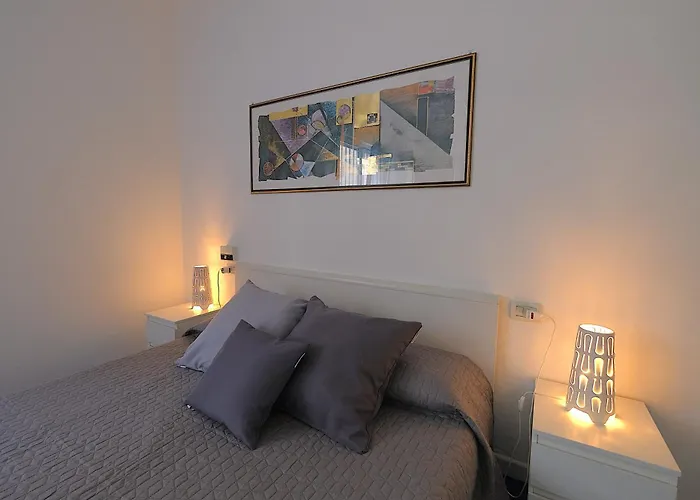 3 6 Posti Letto 30m Dal Mare Piazza Aurora Apartament *