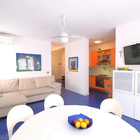 3 6 Posti Letto 30m Dal Mare Piazza Aurora Lejlighed